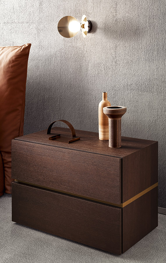 cassettiere in legno scuro con o senza ruote Pianca