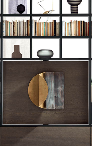libreria con vano girevole porta tv o scultura