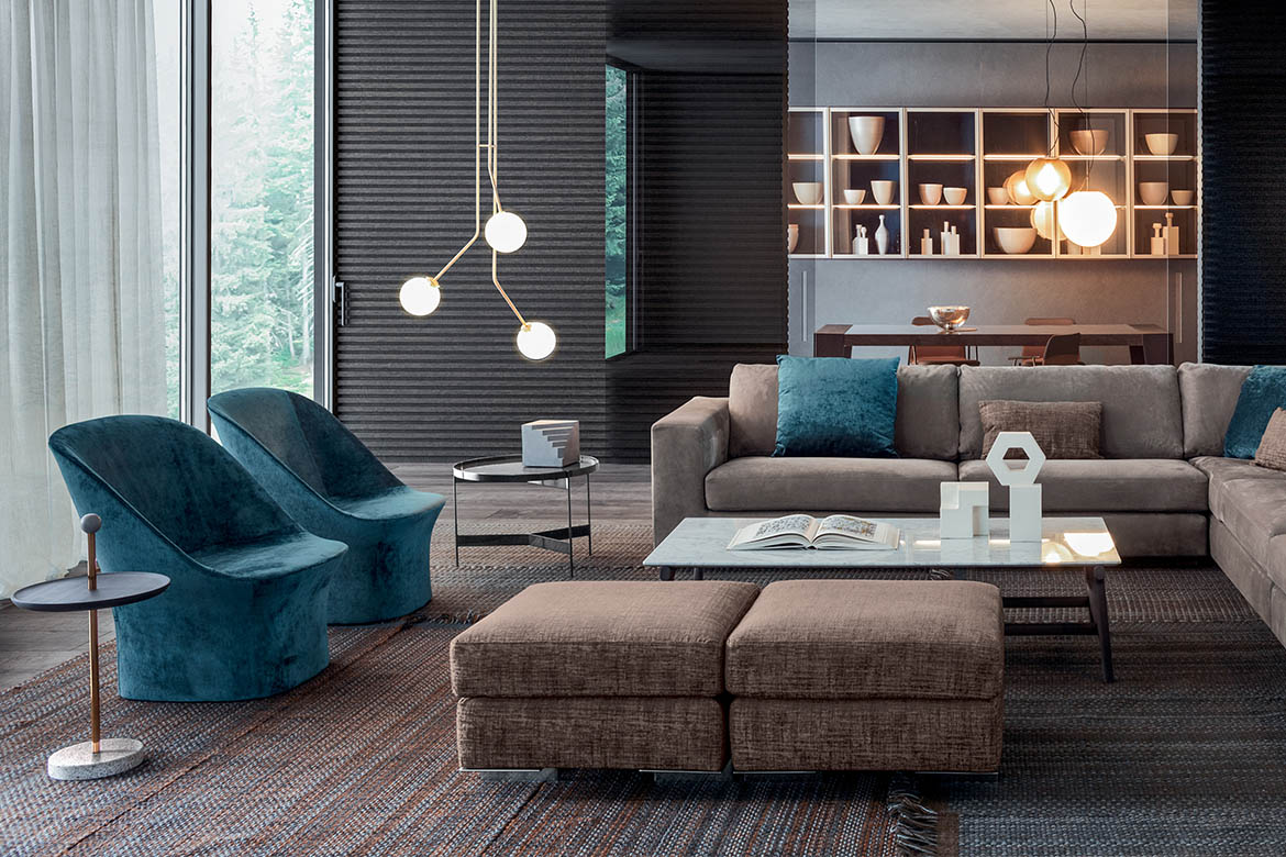 soggiorno pianca divano meridiano in pelle con pouff, tavolino fushimi design philippe tabet, poltrone esse lounge, tavolino contralto pianca