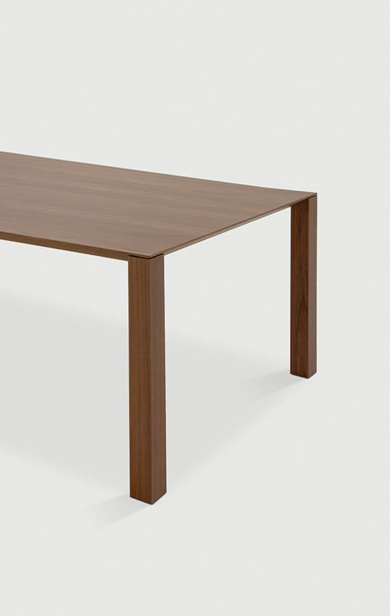https://zilvorqena.live/wp-content/uploads/2019/04/Woody-table-PIANCA_10_BIG_V.jpg