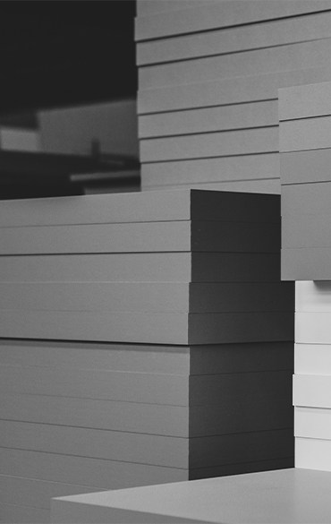 Pannelli in legno per la produzione di arredi Pianca, utilizzo di materiali selezionati e processi orientati all’economia circolare.